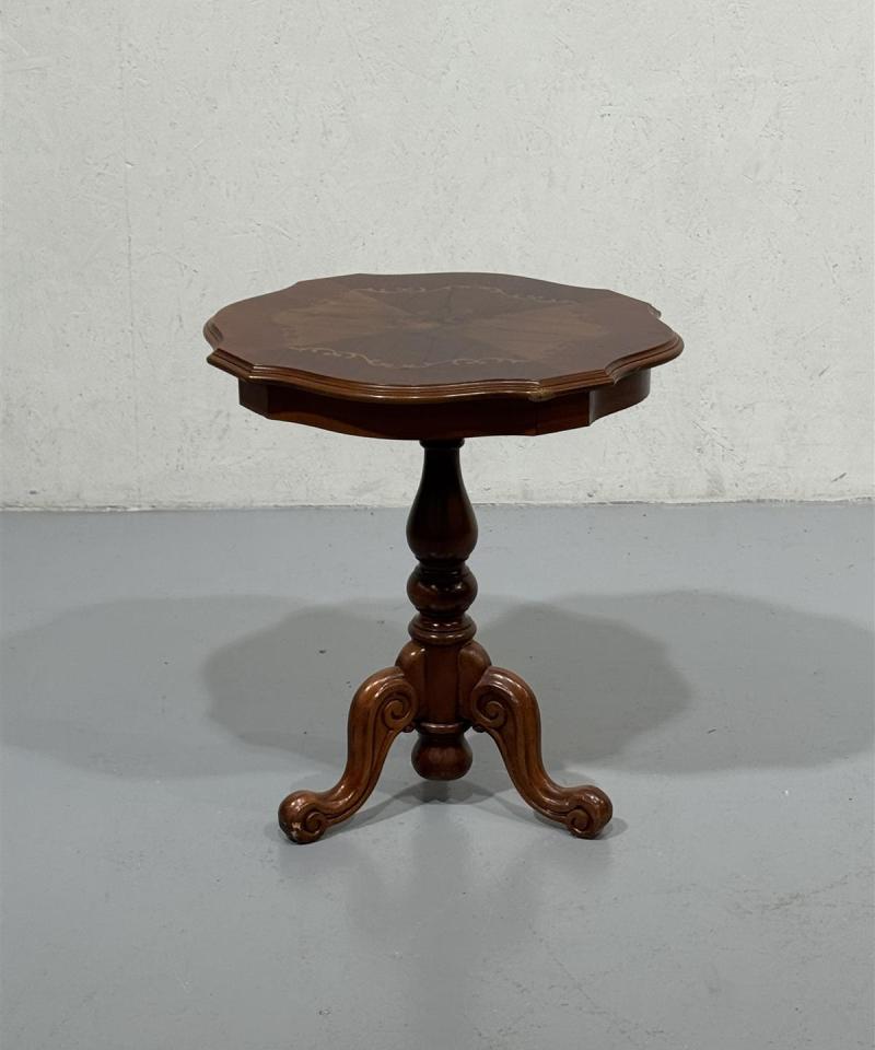 Rokokoo sivupöytä 55cm