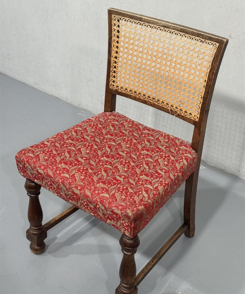 Vintage tuoli rottinkiselkänojalla