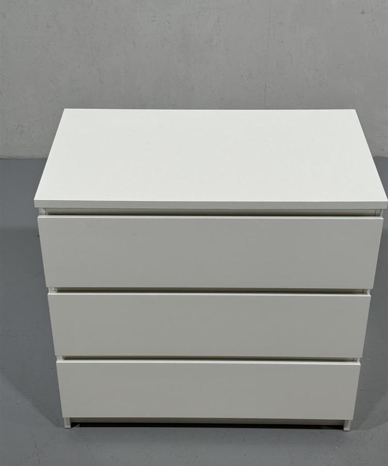 Ikea Malm vaatelipasto valkoinen