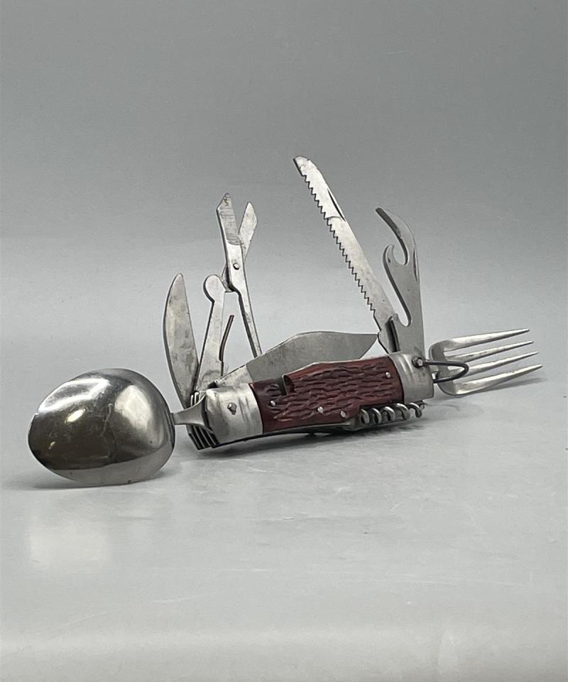 Vintage Monitoimityökalu