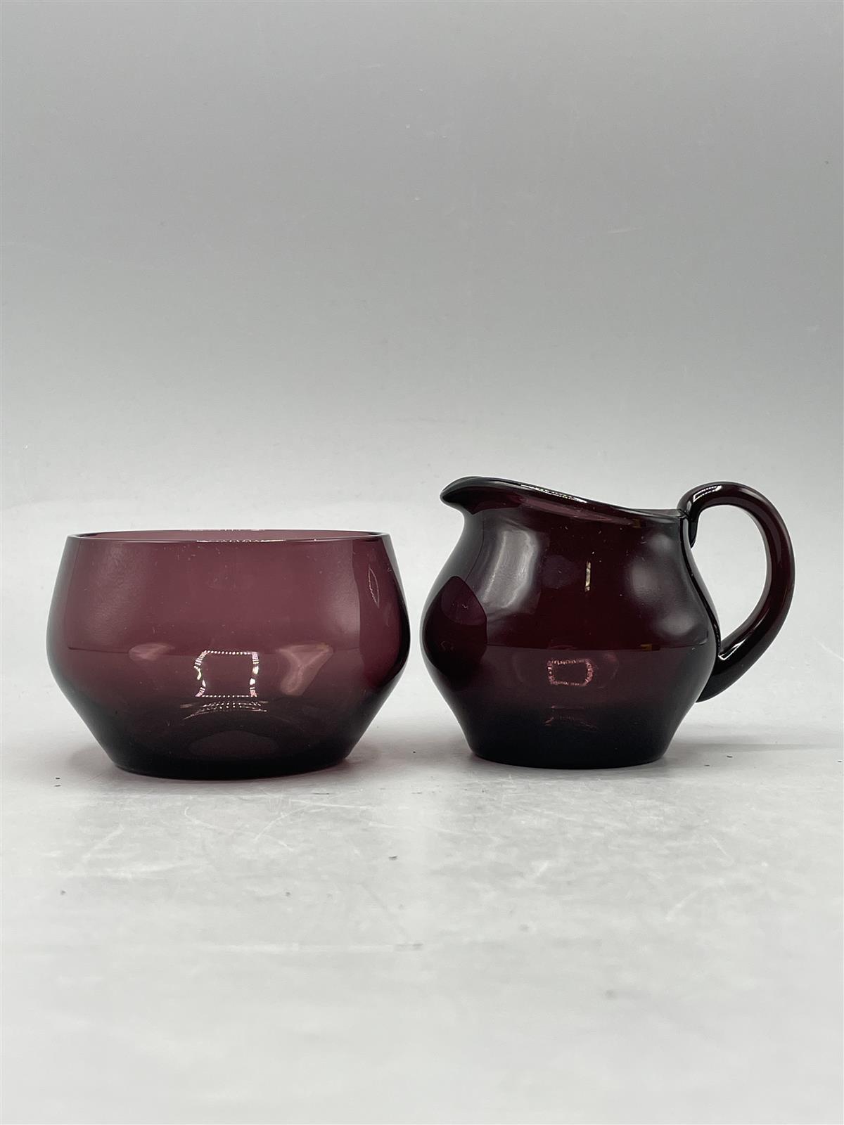 Kumela Lila sokerikko ja kermakko