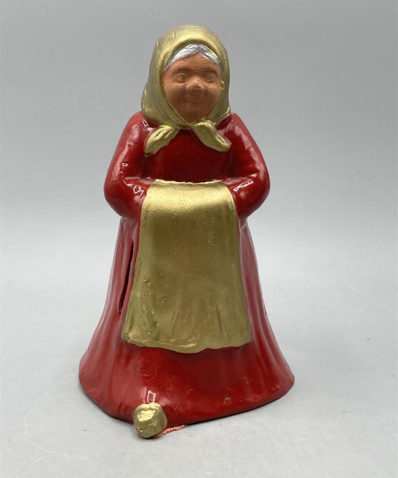 Säästölipas ”Loimaan akka” punasavi figuuri