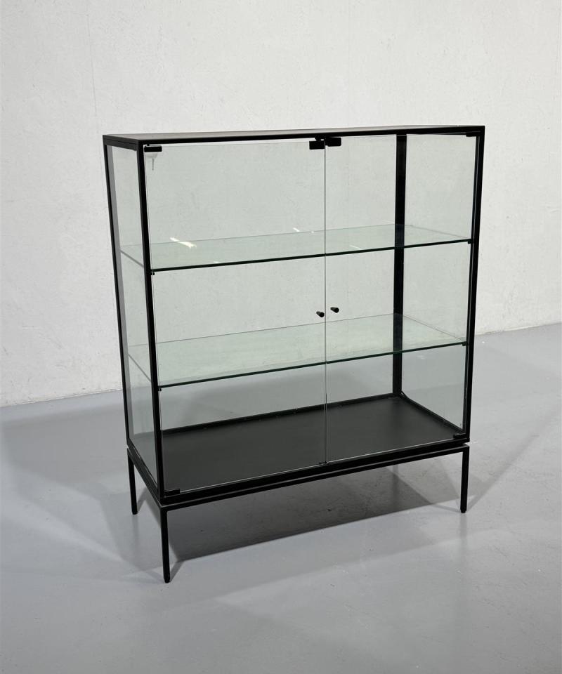 Classico vitriini lasi ja metalli