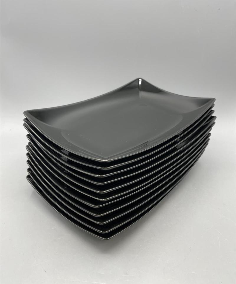 Ikea lautaset 11kpl musta