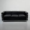 Nahkasohva 3 istuttava replica Le Corbusier