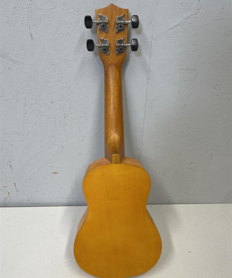 Reno RU-150-CS ukulele