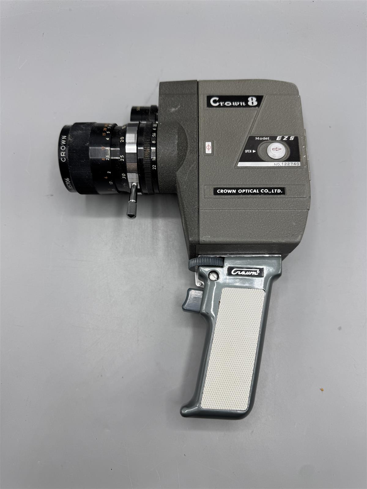 Crown 8mm elokuvakamera