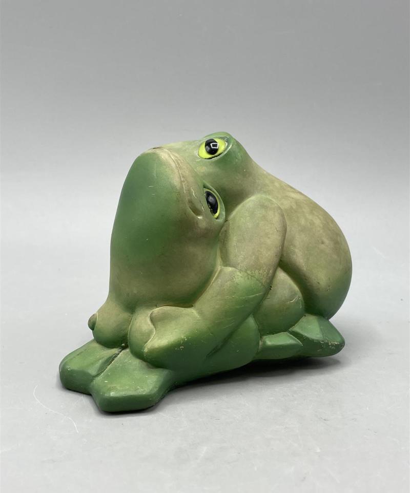 Vintage Sammakot kivimassa figuuri