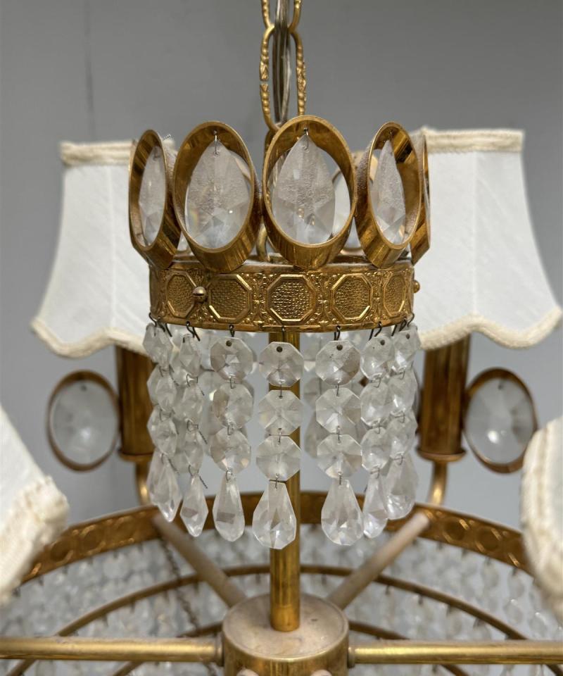 Kattokruunu kristalli ja messinki