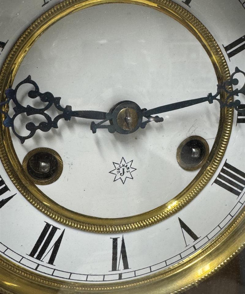 Junghans seinäkello puu