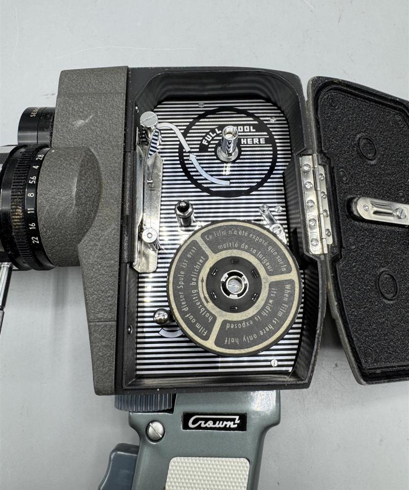 Crown 8mm elokuvakamera