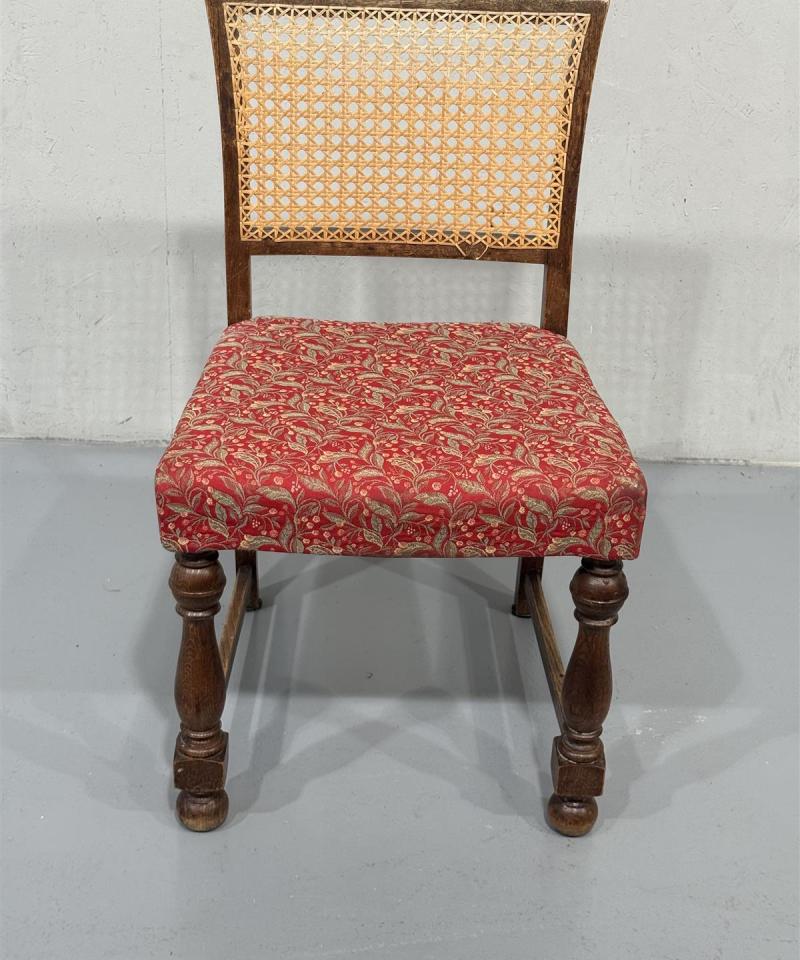 Vintage tuoli rottinkiselkänojalla