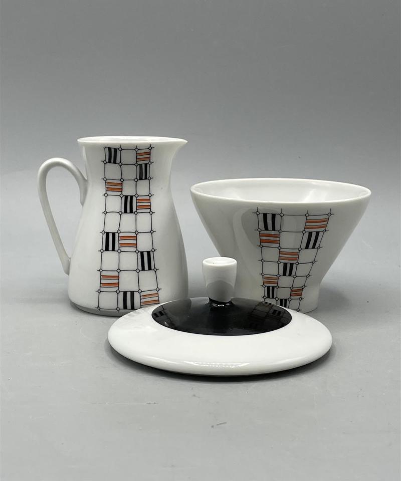 Freiberger Porzellan kahviastiat 8-osaa