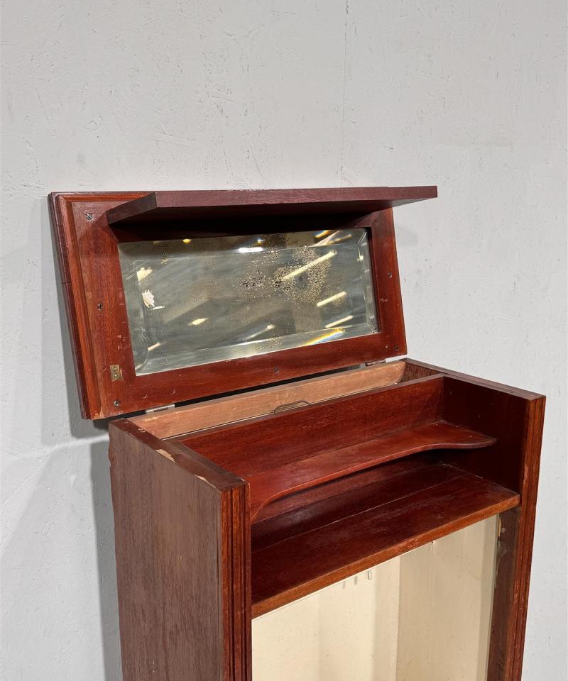 Antiikkinen laivakaappi 1800 luku