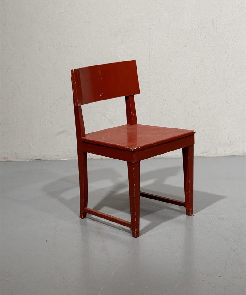 Vintage puutuoli, punainen