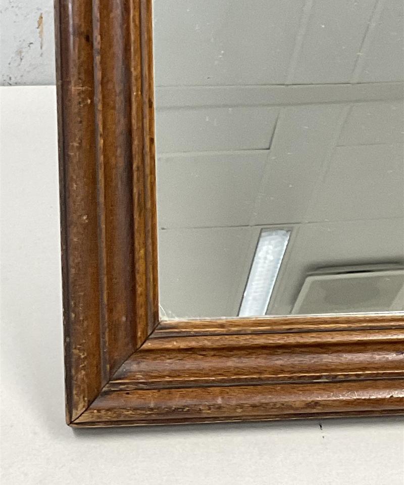 Vintage kasvopeili puukehyksellä