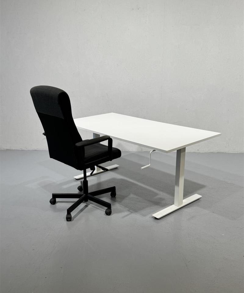 Ikea Skarsta työpöytä 160x80 ja Malkholm työtuoli