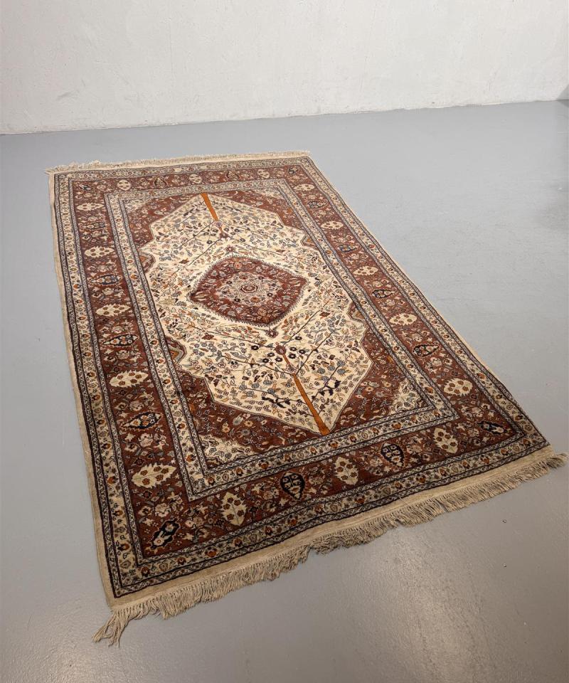 Mäkelin vintage villamatto 141x212