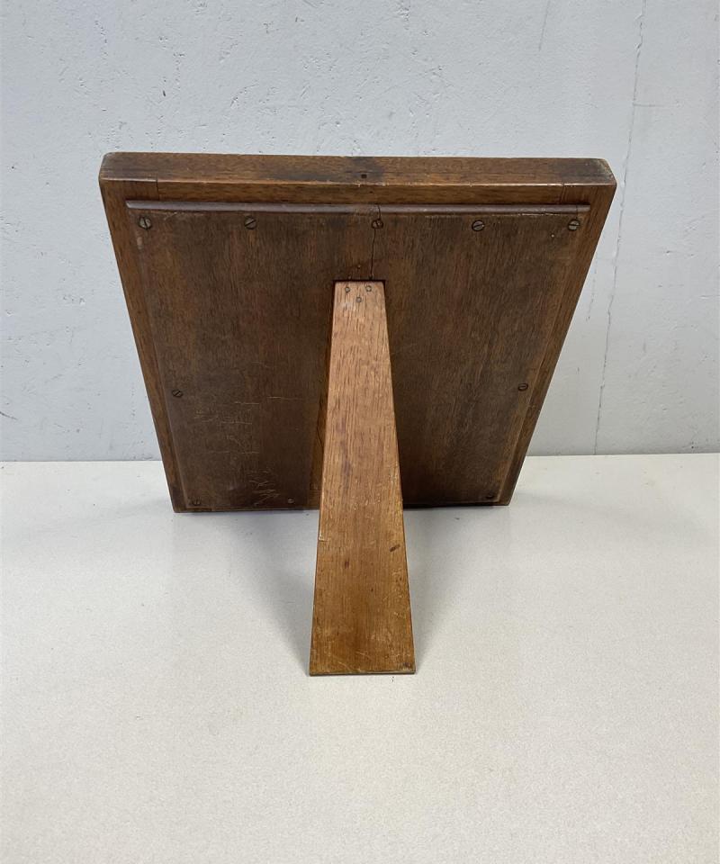 Vintage kasvopeili puukehyksellä