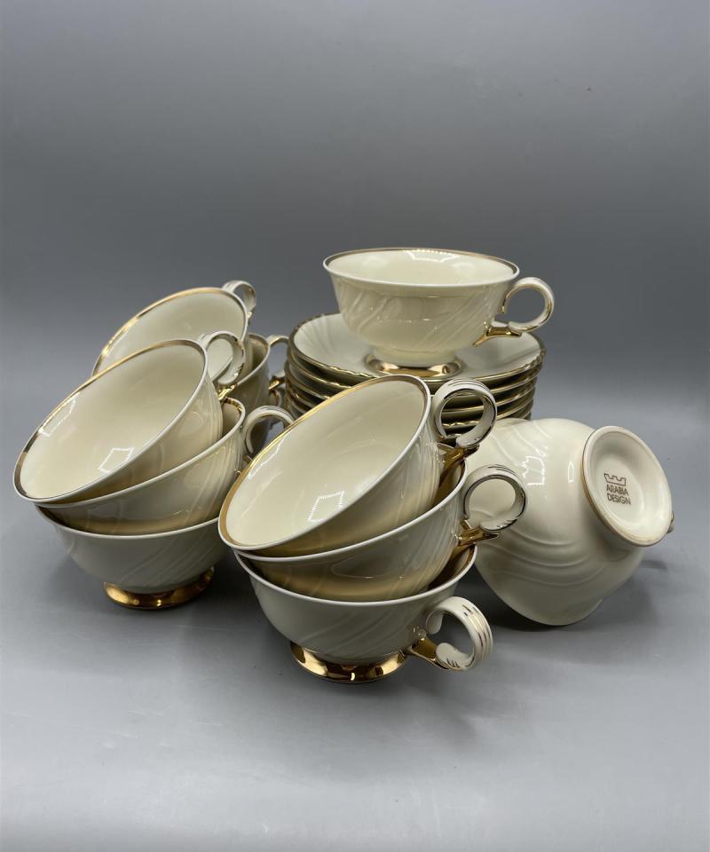 Arabia Kultakoriste kahvikupit 11kpl