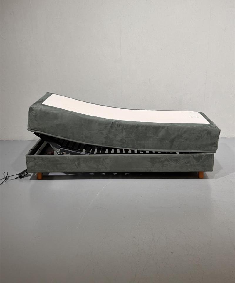 Unikulma 80x200 moottorisänky