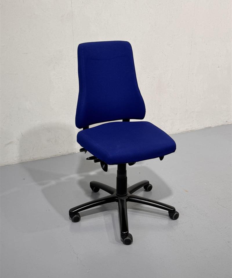 Martela Axia 2 toimistotuoli sininen