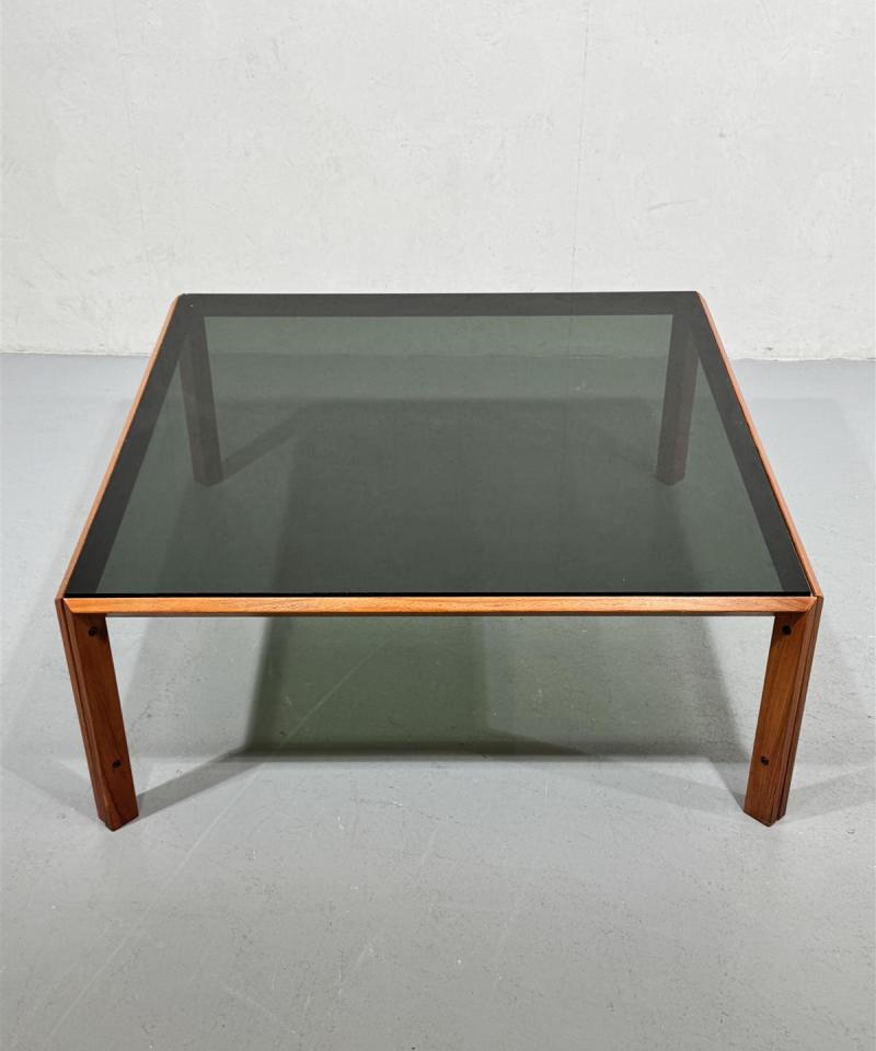 Vintage 70-luku sohvapöytä 125x125