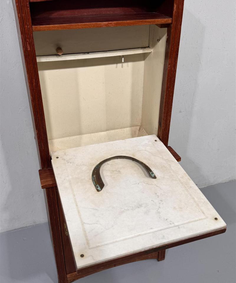 Antiikkinen laivakaappi 1800 luku