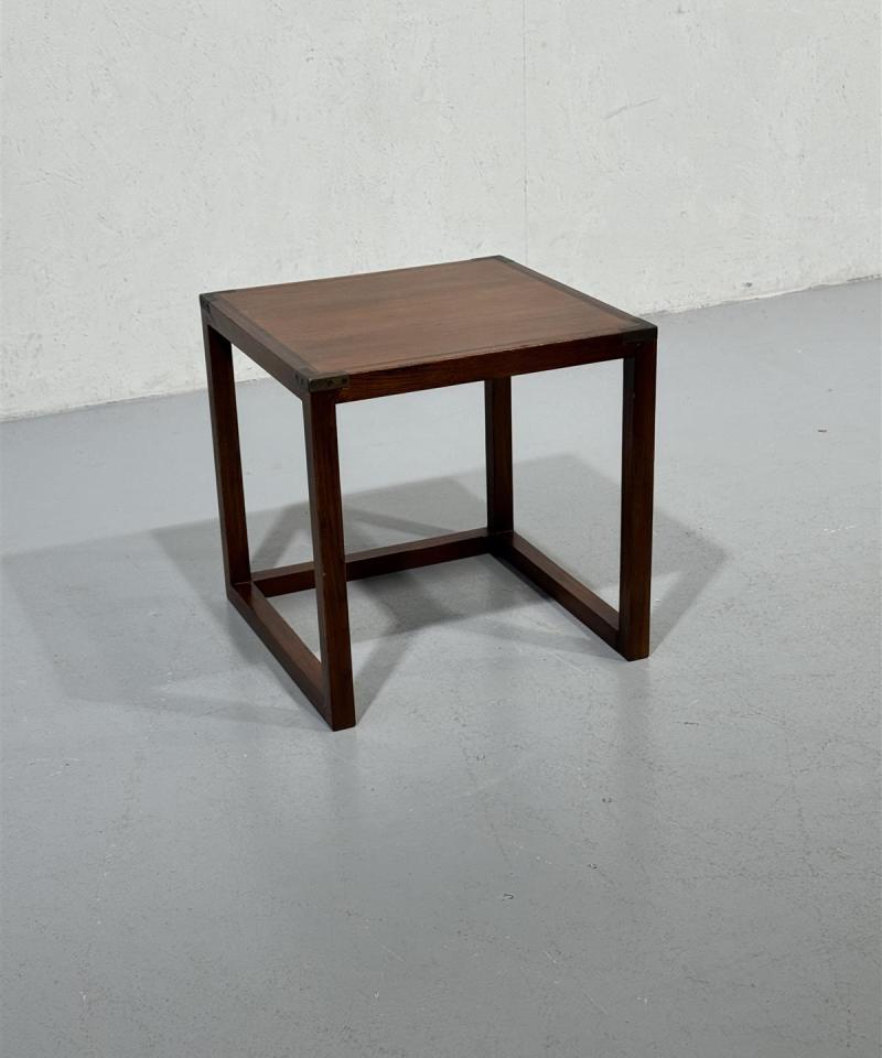 Kuutio sivupöytä 46x46x46