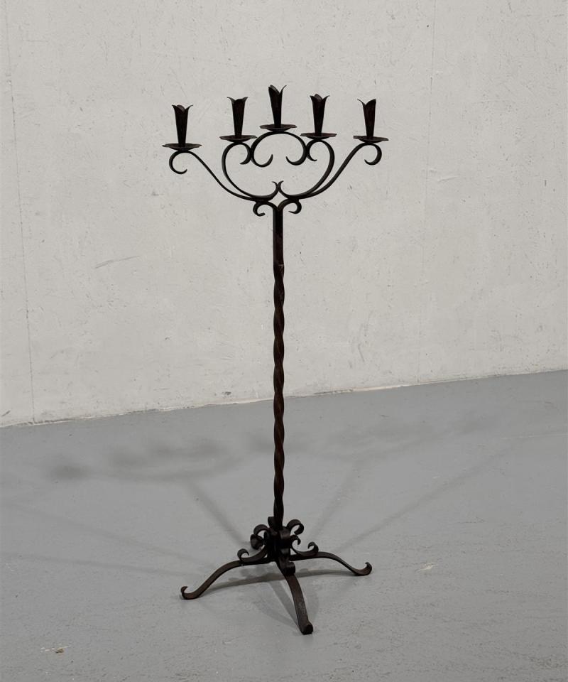 Takorauta lattiakynttelikkö 1900 luvun alku