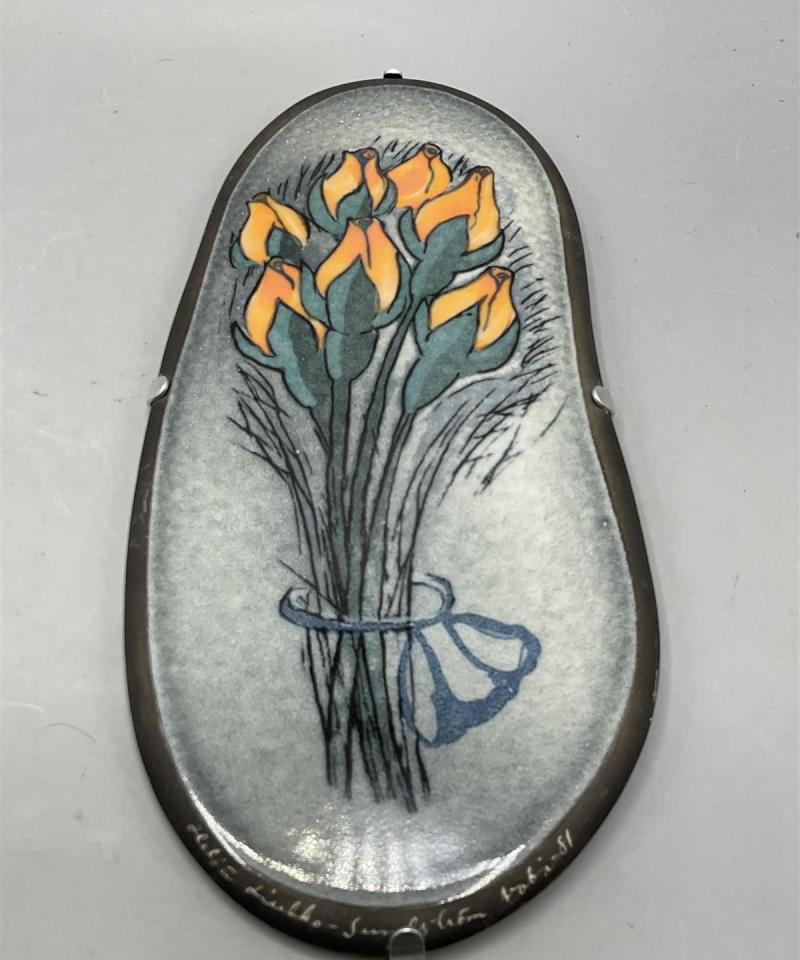 Arabia Keltaiset Ruusunnuput seinälaatta, HLS