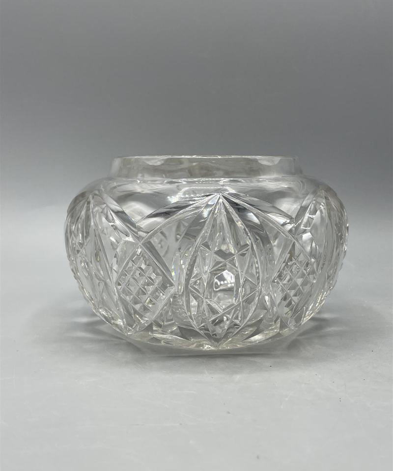 Kristallimaljakko pyöreä