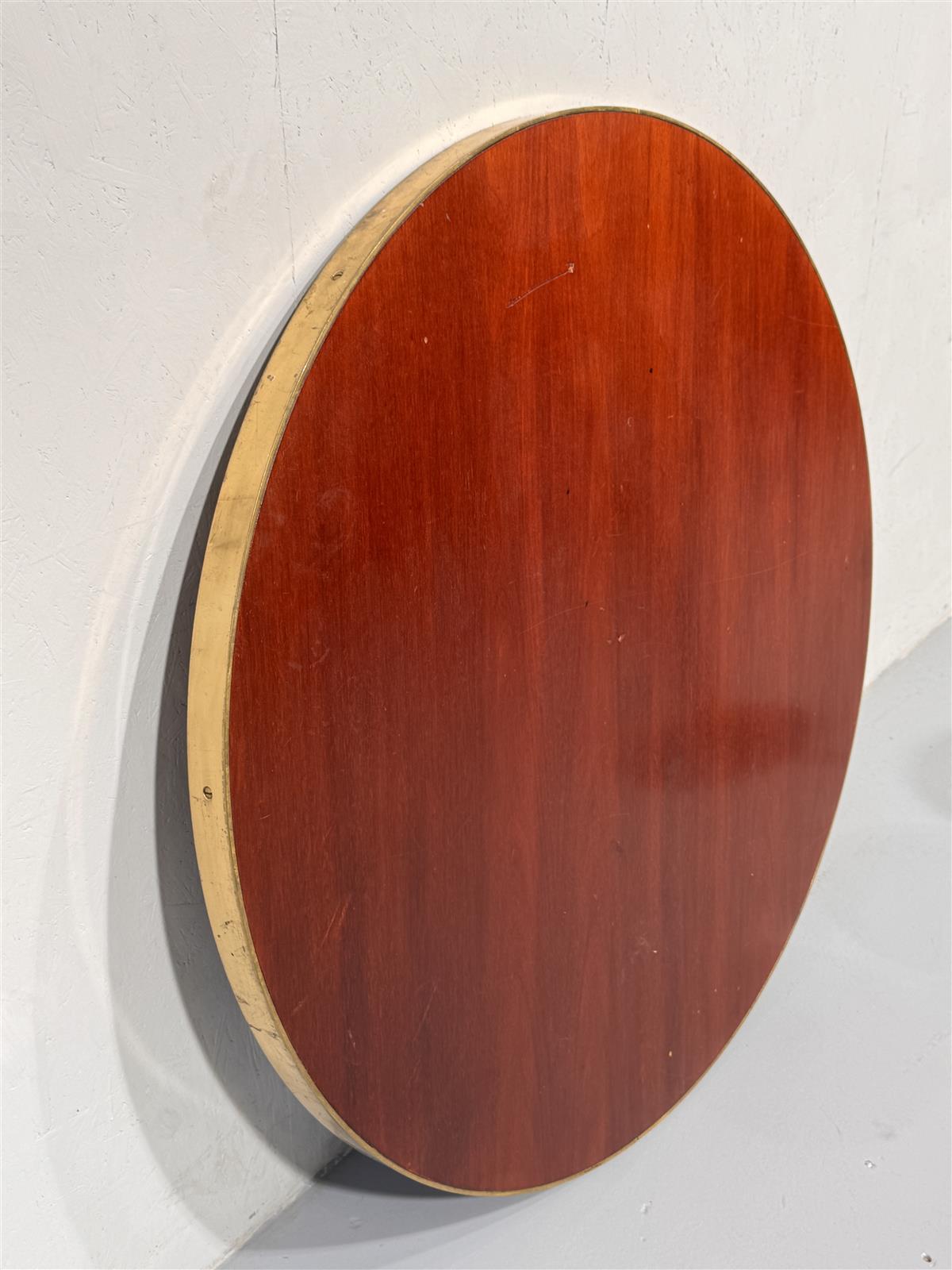 Mahonki pöytä 120cm messinkireunalla