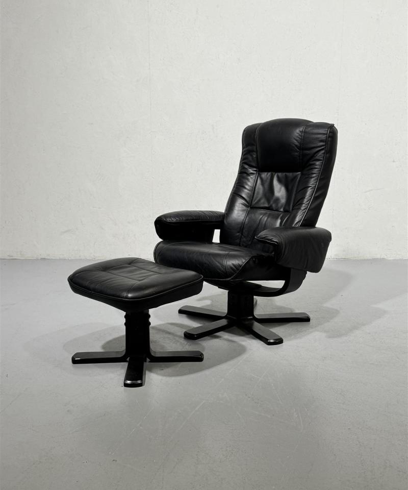 Vintage 80-luku nojatuoli rahilla nahka