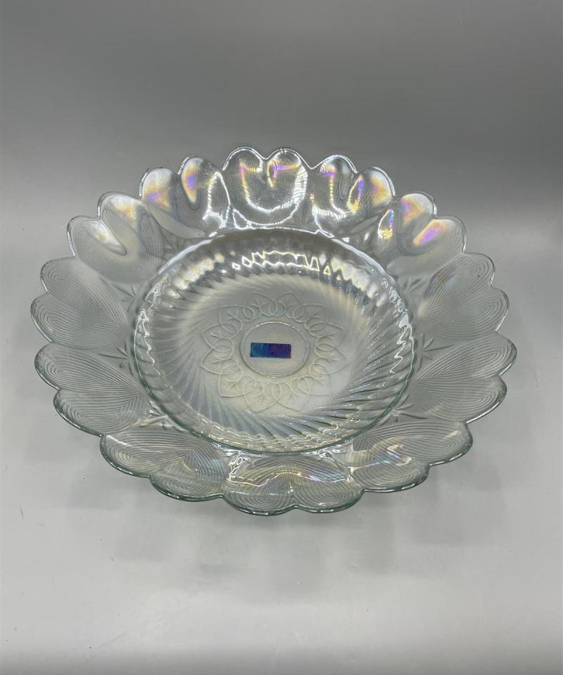 Lasinen lysterilasi tarjoiluvati