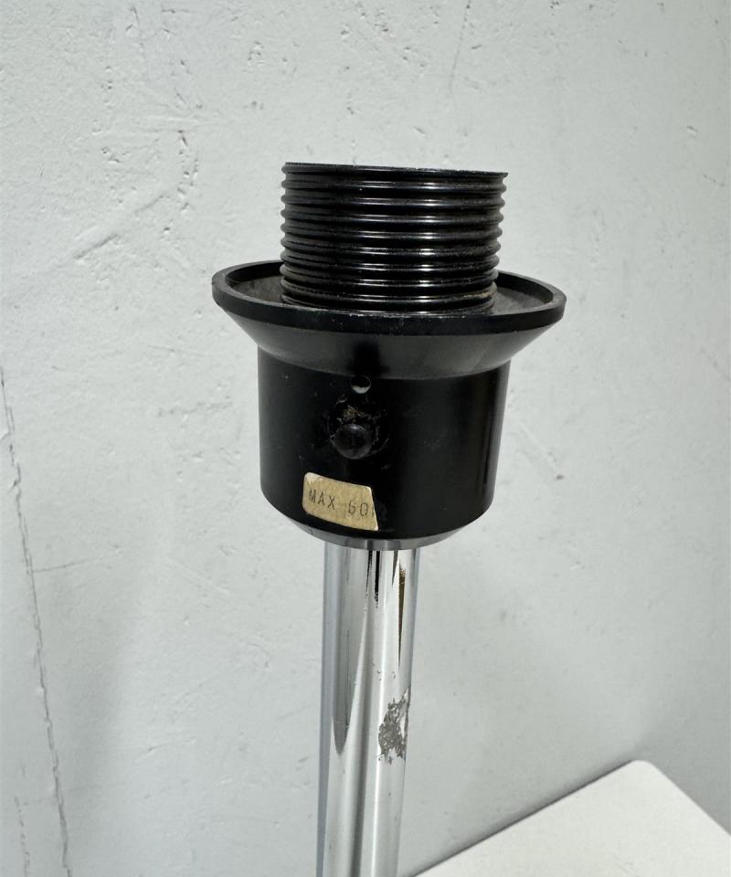 Retro pöytävalaisin jalka, kromi