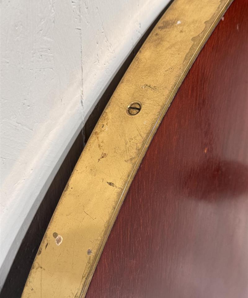 Mahonki pöytä 120cm messinkireunalla