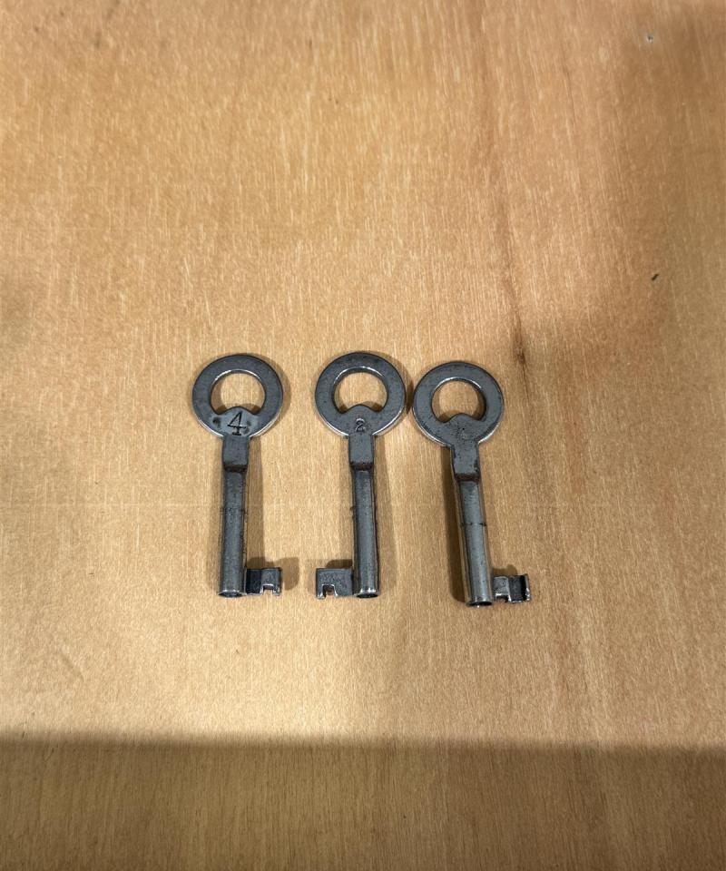 Vintage rokokoo senkki puu