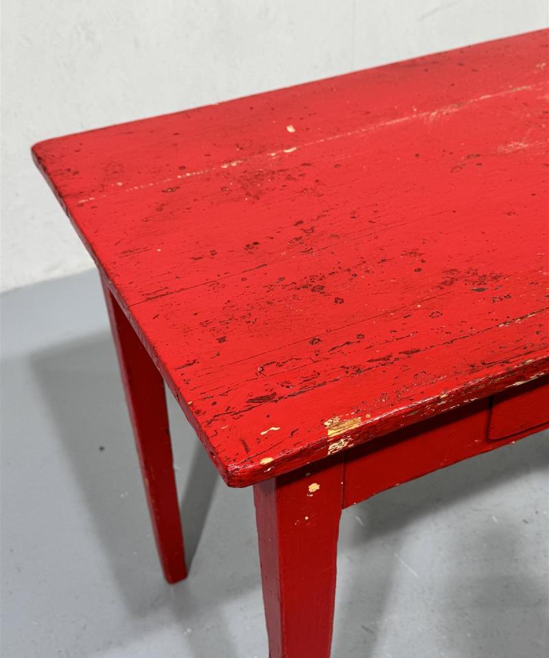 Antiikki puupöytä ja talonpoikais tuolit (2 kpl)