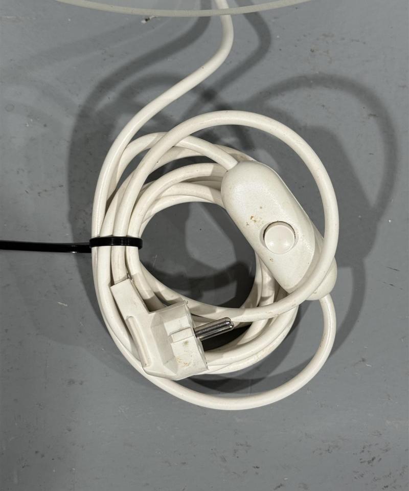 Retro seinävalaisin