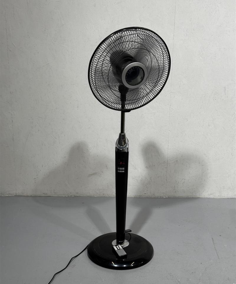 Matsui MSF13RE lattiatuuletin musta