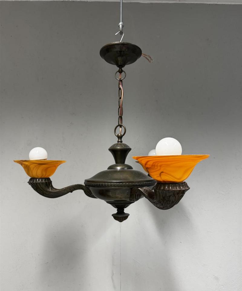 Art Deco kattovalaisin kolme valaisinpistettä