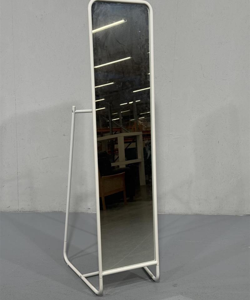 Ikea Knapper peili valkoinen