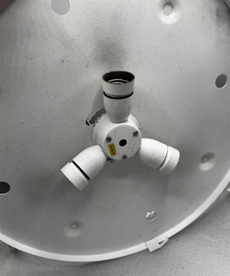 Valinte kattovalaisin plafondi