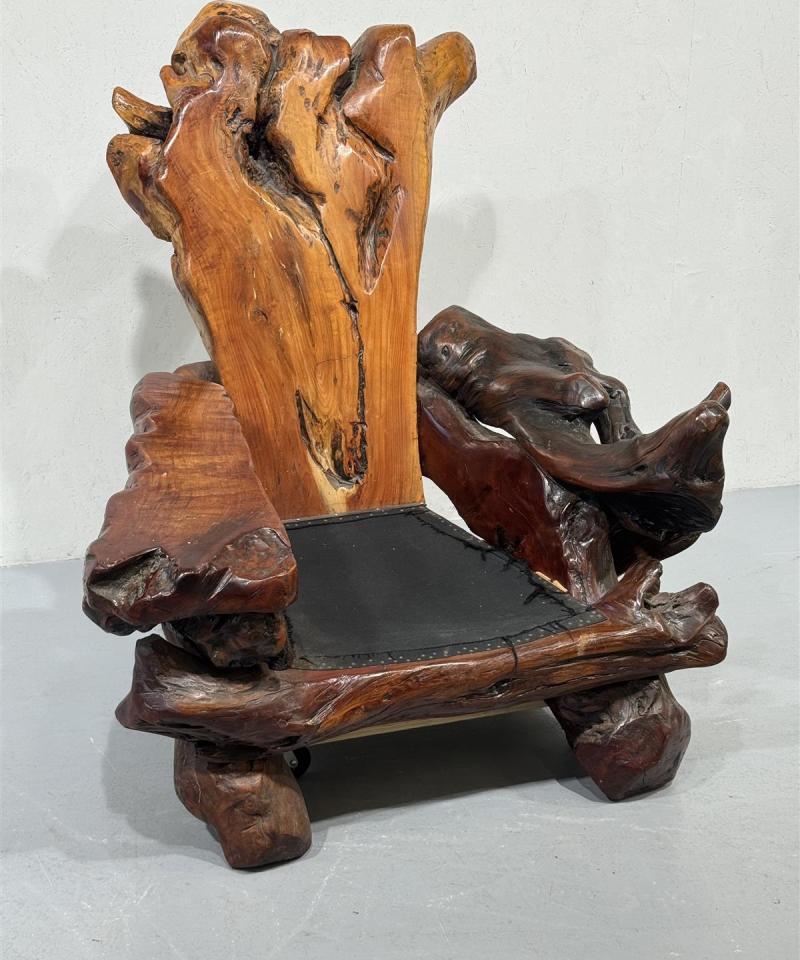 Massiivipuu nojatuoli