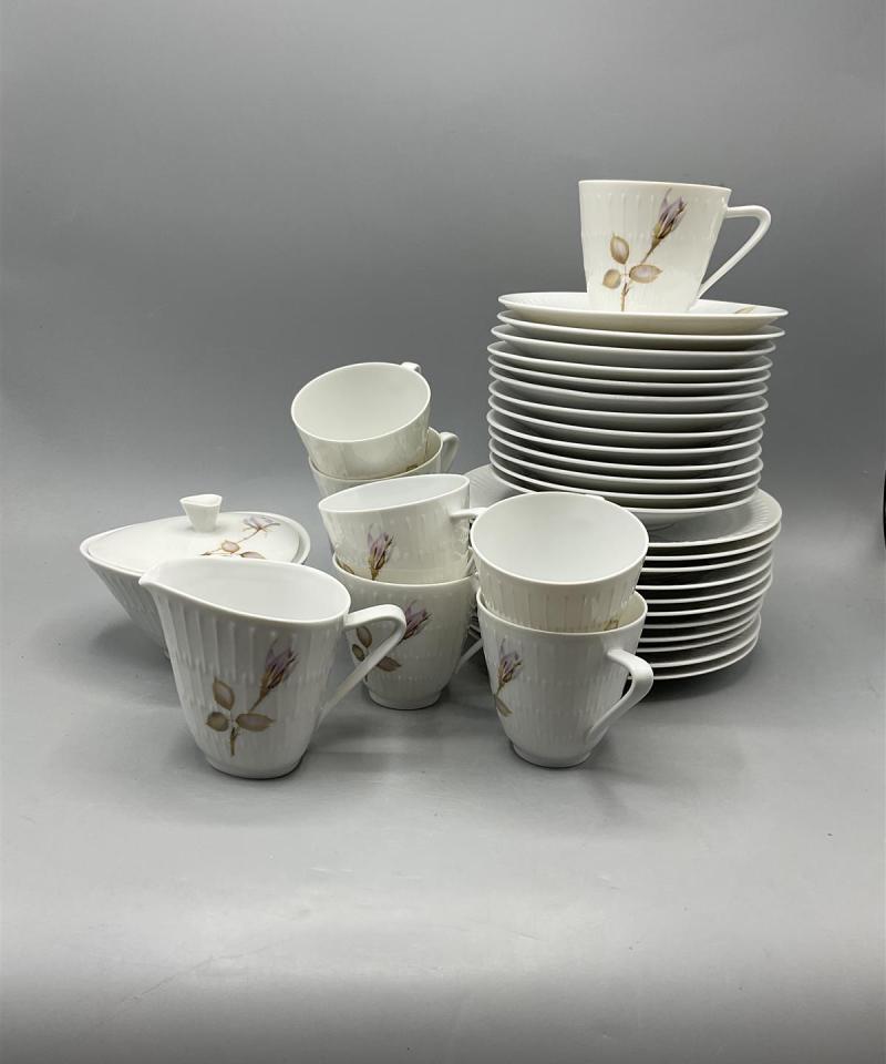 Hutschenreuther posliini kahviastiat 24-osaa + 2