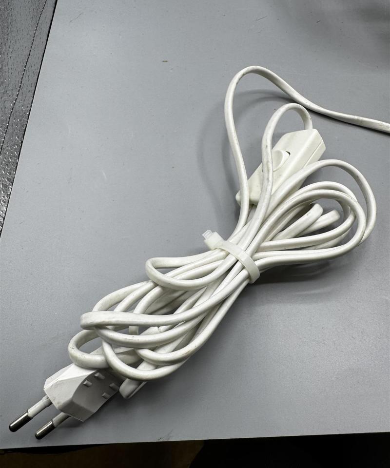 Rokokoo seinävalaisin