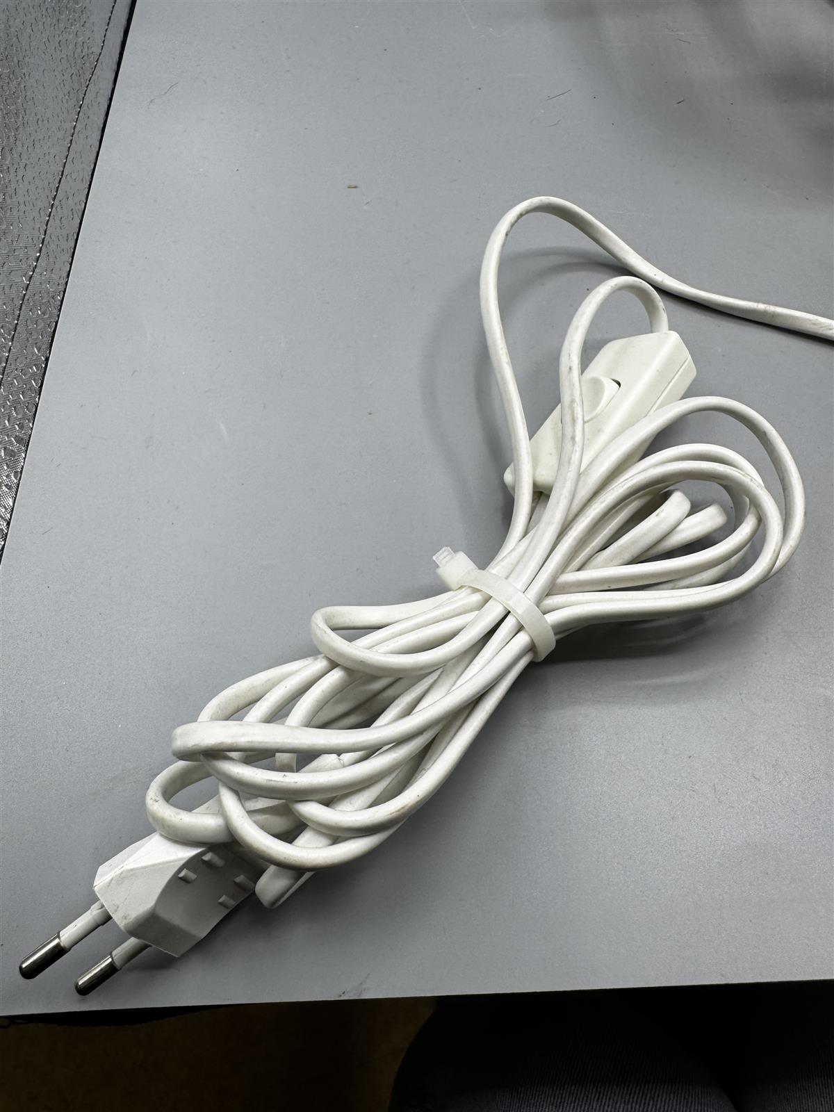 Rokokoo seinävalaisin