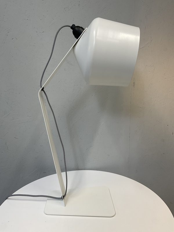 Innolux Pasila design pöytälamppu valkoinen