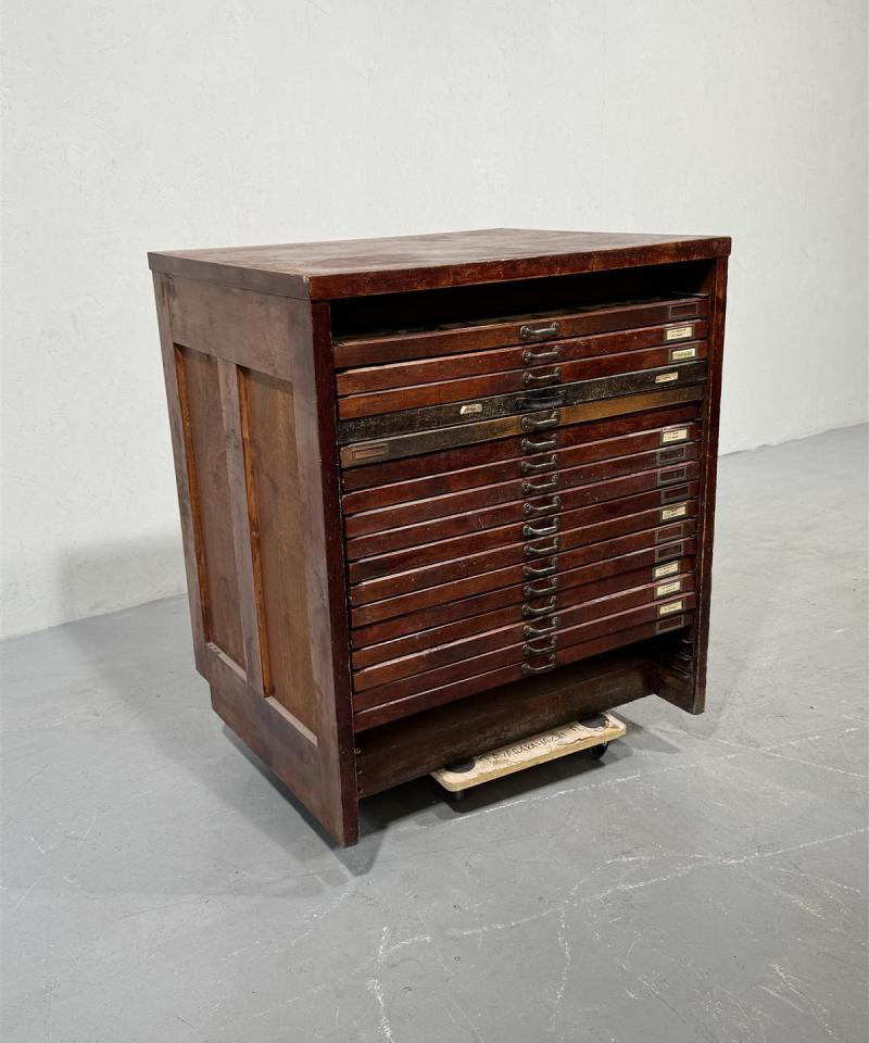 Kirjapainon iso kasti lokerikko tumma